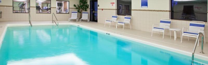 Holiday Inn Express Hotel & Suites Chesterfield - Selfridge Area By Ihg Exterior foto